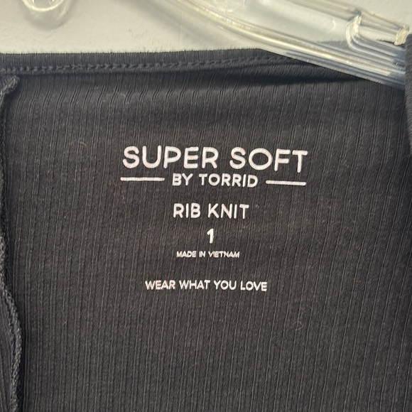 Torrid Black Ribbed Cut Out Long Sleeve Bodysuit‎ Size 1X NWT - Picture 2 of 4